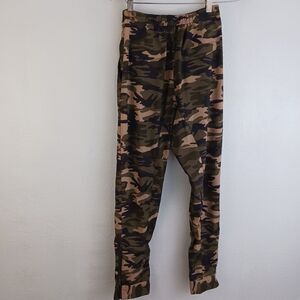 Hot and delicious camo drop crotch Jogger size S